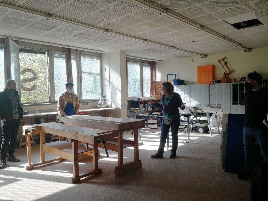 The circular approaches to work with aluminium composite panels.